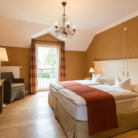 Eifelland Hotel 4*